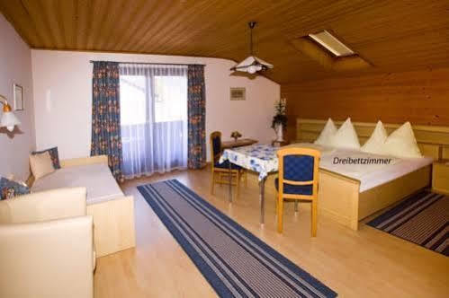 Ferienwohnung Neuhuber Bad Goisern Exteriör bild